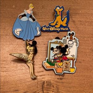 Disney Parks collectible pins (4)